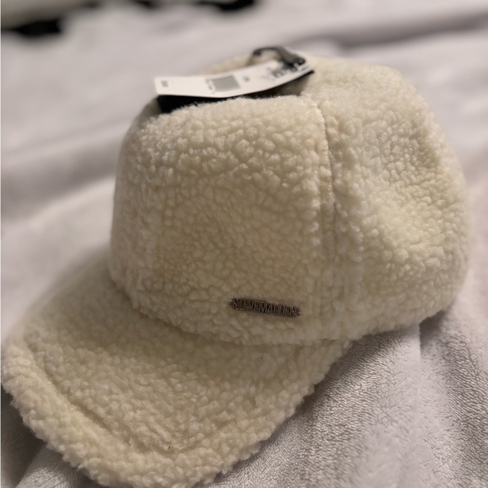 Steve Madden hat